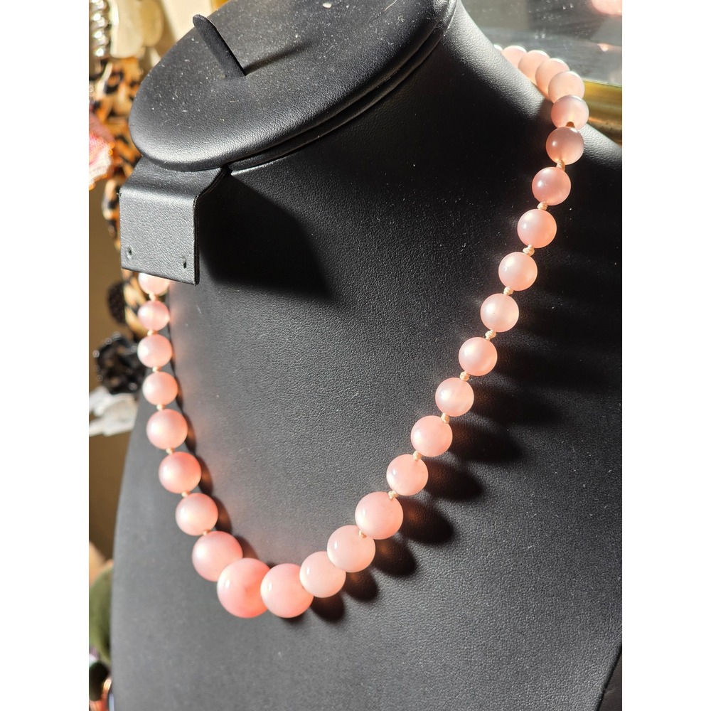 Vintage Pink Moonglow Lucite Graduated Beaded Necklace 18" - Picture 14 of 16